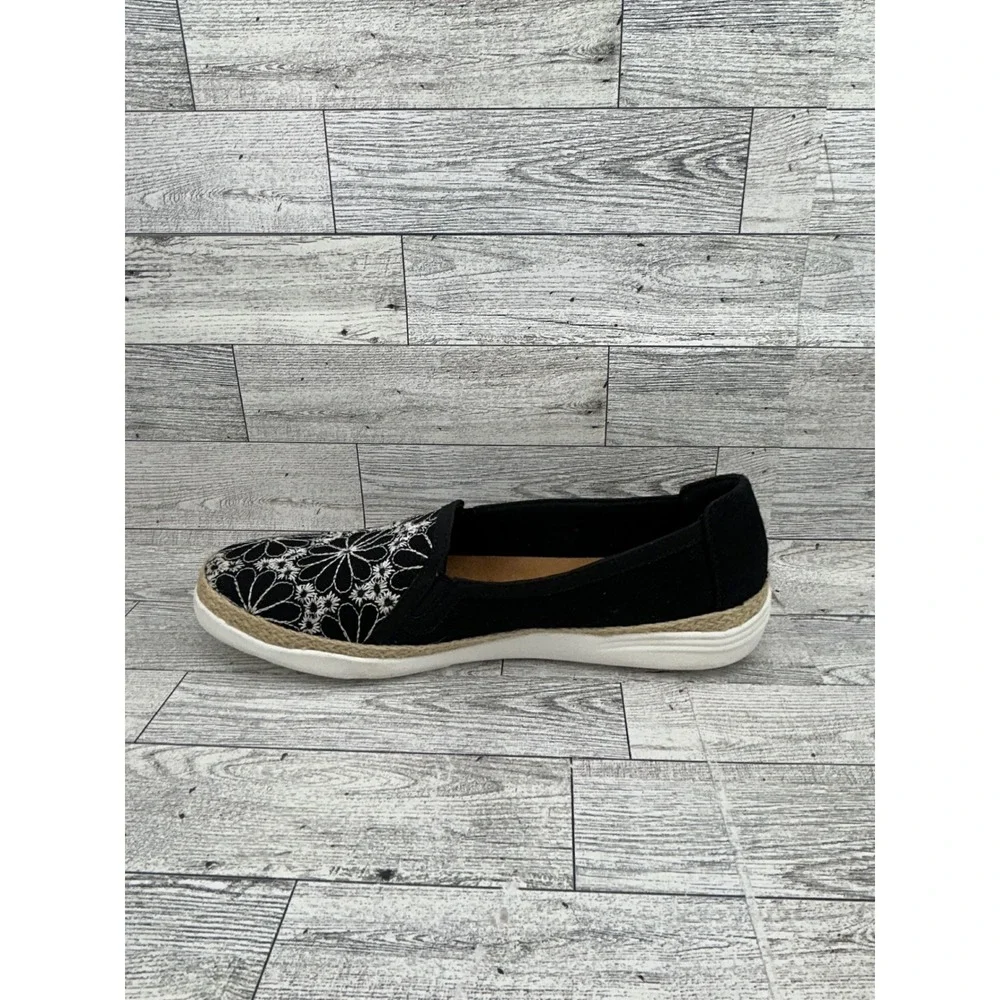 Clarks Collection Women Black Floral‎ Embroidered Slip On Espadrille Size 9.5M